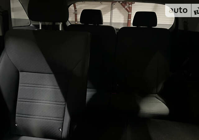 Красный Киа Соренто, объемом двигателя 2.36 л и пробегом 99 тыс. км за 18900 $, фото 66 на Automoto.ua