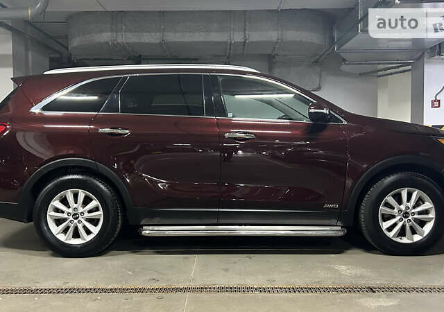 Красный Киа Соренто, объемом двигателя 2.36 л и пробегом 99 тыс. км за 18900 $, фото 12 на Automoto.ua