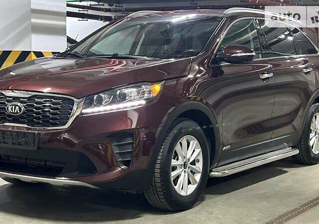 Красный Киа Соренто, объемом двигателя 2.36 л и пробегом 99 тыс. км за 18900 $, фото 21 на Automoto.ua