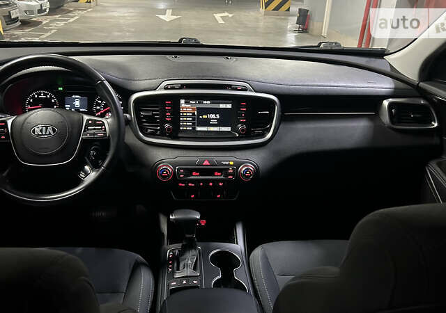 Красный Киа Соренто, объемом двигателя 2.36 л и пробегом 99 тыс. км за 18900 $, фото 58 на Automoto.ua