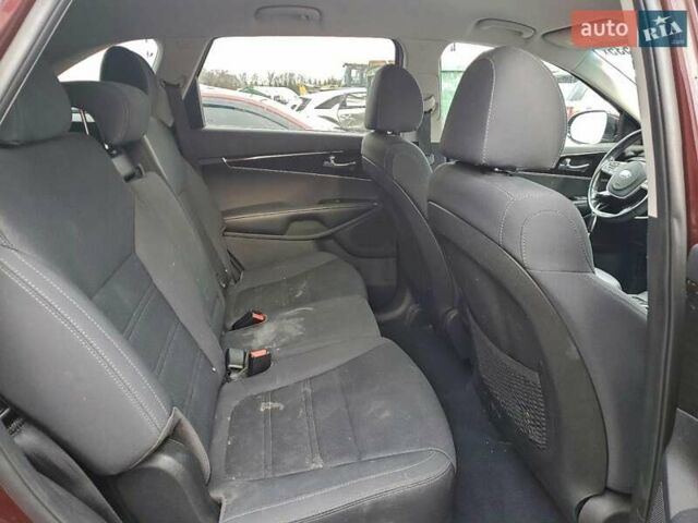 Красный Киа Соренто, объемом двигателя 2.4 л и пробегом 87 тыс. км за 3200 $, фото 9 на Automoto.ua