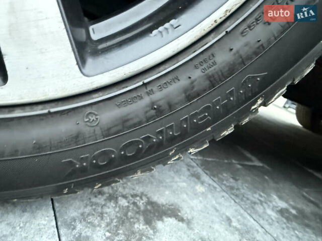 Красный Киа Соренто, объемом двигателя 2.49 л и пробегом 65 тыс. км за 24800 $, фото 27 на Automoto.ua