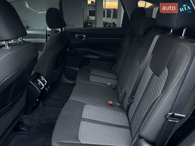 Красный Киа Соренто, объемом двигателя 2.49 л и пробегом 65 тыс. км за 24800 $, фото 22 на Automoto.ua