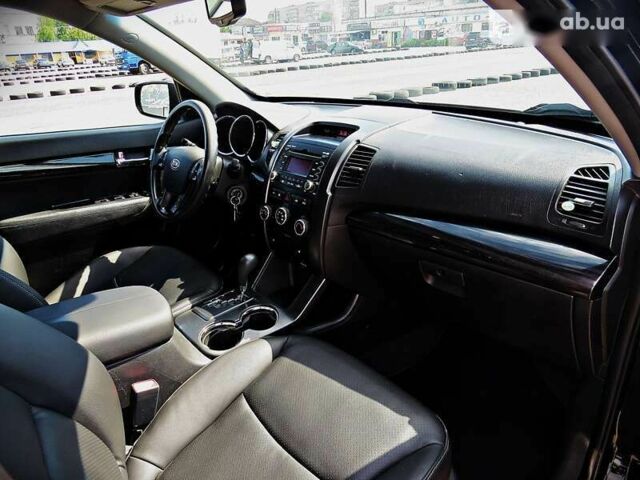 Киа Соренто, объемом двигателя 2.4 л и пробегом 249 тыс. км за 13500 $, фото 19 на Automoto.ua