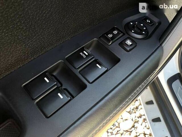 Киа Соренто, объемом двигателя 0 л и пробегом 127 тыс. км за 16000 $, фото 22 на Automoto.ua