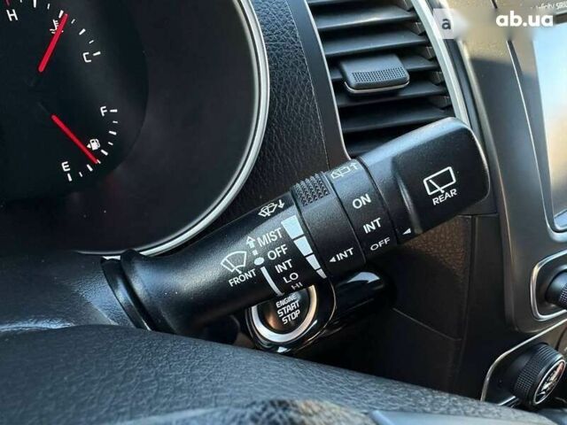 Киа Соренто, объемом двигателя 0 л и пробегом 127 тыс. км за 16000 $, фото 26 на Automoto.ua