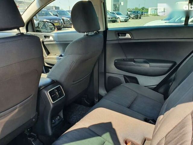 Киа Соренто, объемом двигателя 1.7 л и пробегом 179 тыс. км за 18500 $, фото 23 на Automoto.ua
