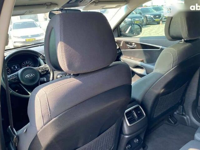 Киа Соренто, объемом двигателя 2.4 л и пробегом 158 тыс. км за 17200 $, фото 23 на Automoto.ua