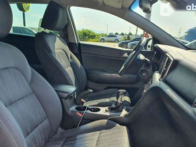 Киа Соренто, объемом двигателя 1.7 л и пробегом 179 тыс. км за 18500 $, фото 17 на Automoto.ua