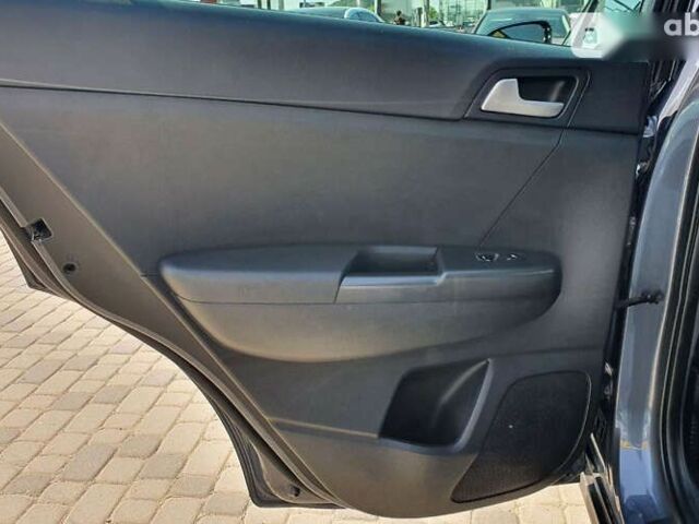 Киа Соренто, объемом двигателя 1.7 л и пробегом 179 тыс. км за 18500 $, фото 21 на Automoto.ua