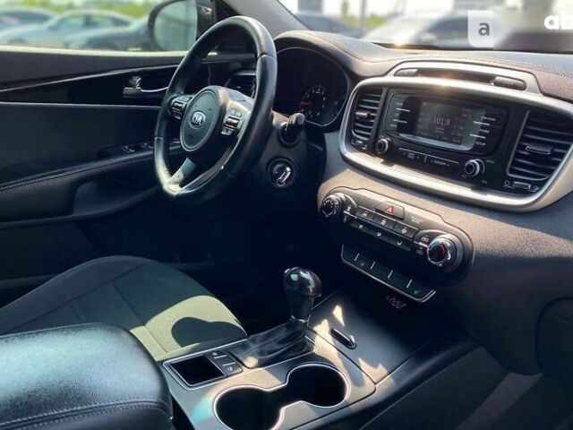 Киа Соренто, объемом двигателя 2.4 л и пробегом 158 тыс. км за 17200 $, фото 17 на Automoto.ua
