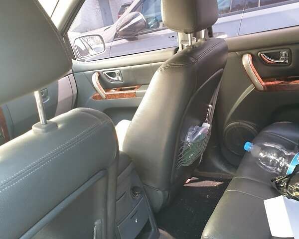 Киа Соренто, объемом двигателя 2.5 л и пробегом 276 тыс. км за 6500 $, фото 5 на Automoto.ua