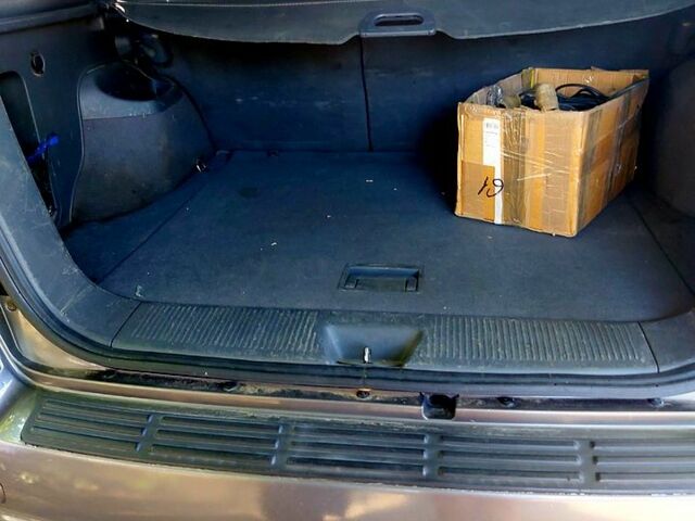 Кіа Соренто, об'ємом двигуна 2.5 л та пробігом 216 тис. км за 3500 $, фото 6 на Automoto.ua