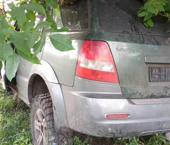 Киа Соренто, объемом двигателя 2.5 л и пробегом 300 тыс. км за 1560 $, фото 18 на Automoto.ua