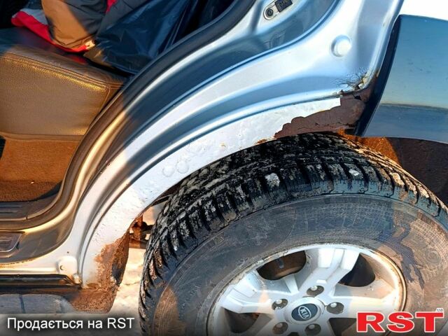 Киа Соренто, объемом двигателя 25 л и пробегом 360 тыс. км за 4900 $, фото 5 на Automoto.ua