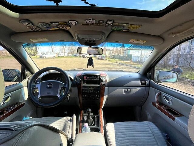 Киа Соренто, объемом двигателя 25 л и пробегом 0 тыс. км за 4500 $, фото 10 на Automoto.ua