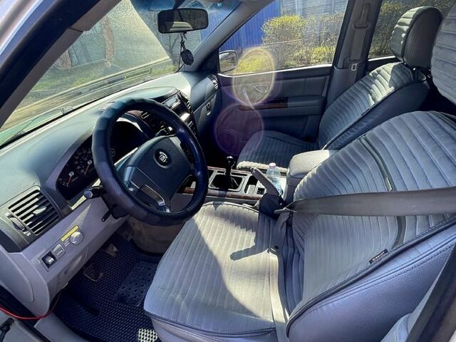 Киа Соренто, объемом двигателя 25 л и пробегом 0 тыс. км за 4500 $, фото 11 на Automoto.ua