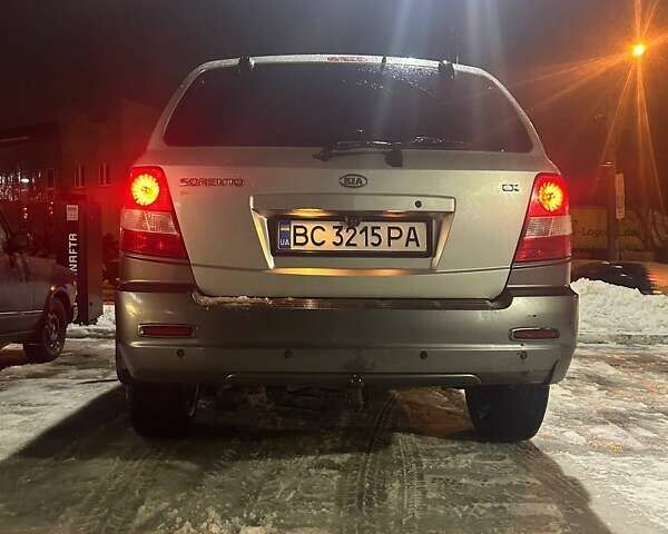 Киа Соренто, объемом двигателя 2.4 л и пробегом 210 тыс. км за 5999 $, фото 2 на Automoto.ua