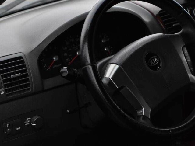 Киа Соренто, объемом двигателя 2.5 л и пробегом 336 тыс. км за 2950 $, фото 7 на Automoto.ua
