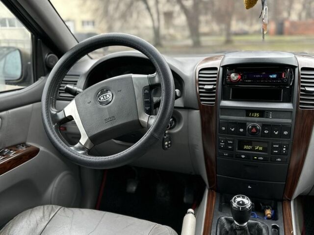 Кіа Соренто, об'ємом двигуна 2.5 л та пробігом 250 тис. км за 3400 $, фото 7 на Automoto.ua