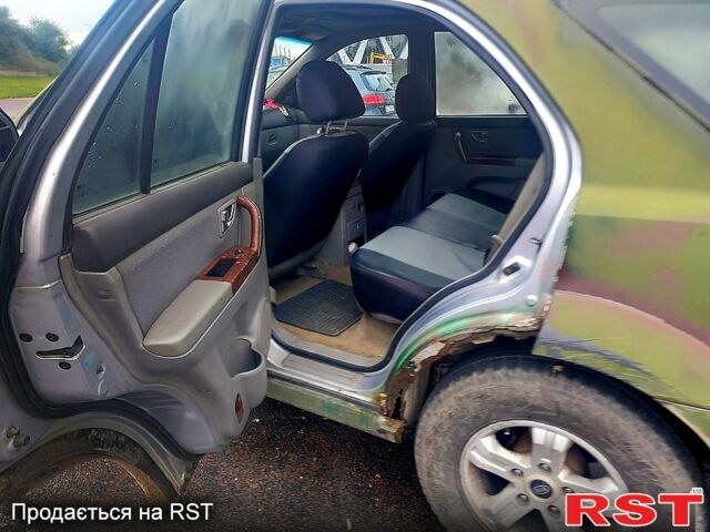 Киа Соренто, объемом двигателя 2.5 л и пробегом 280 тыс. км за 2495 $, фото 7 на Automoto.ua