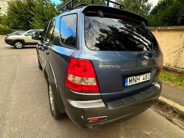 Киа Соренто, объемом двигателя 2.5 л и пробегом 325 тыс. км за 4500 $, фото 2 на Automoto.ua