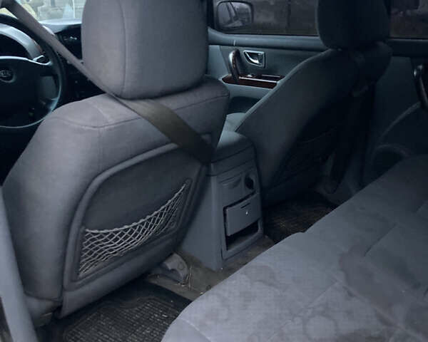 Киа Соренто, объемом двигателя 2.5 л и пробегом 300 тыс. км за 3000 $, фото 6 на Automoto.ua