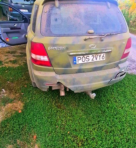 Киа Соренто 2004 в Харькове на Automoto.ua Киа Соренто, объемом двигателя 2.5 л и пробегом 300 тыс. км за 2200 $, фото 1 на Automoto.ua
