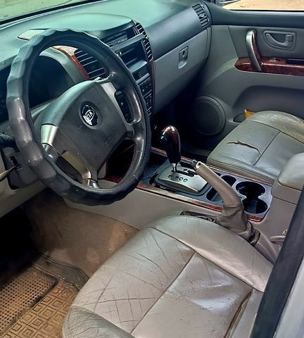 Киа Соренто, объемом двигателя 2.5 л и пробегом 0 тыс. км за 3000 $, фото 2 на Automoto.ua