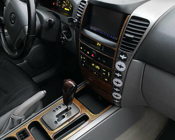 Киа Соренто, объемом двигателя 2.5 л и пробегом 225 тыс. км за 4200 $, фото 10 на Automoto.ua