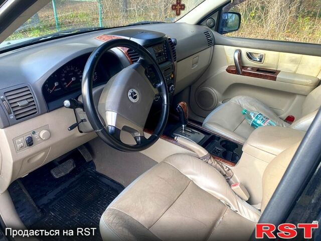 Киа Соренто, объемом двигателя 2.5 л и пробегом 293 тыс. км за 3450 $, фото 9 на Automoto.ua