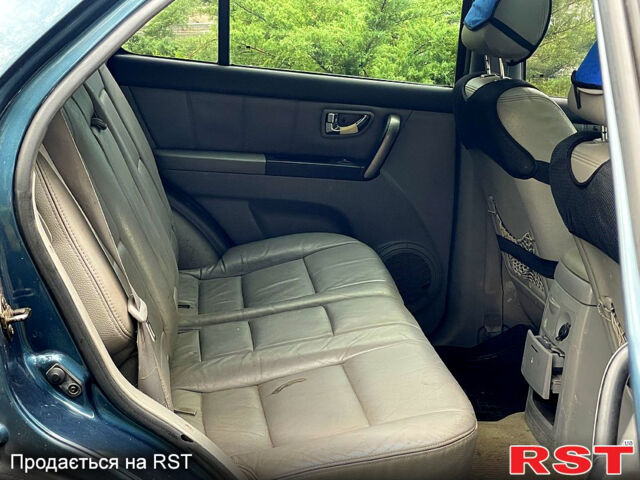 Киа Соренто, объемом двигателя 3.5 л и пробегом 250 тыс. км за 3100 $, фото 9 на Automoto.ua