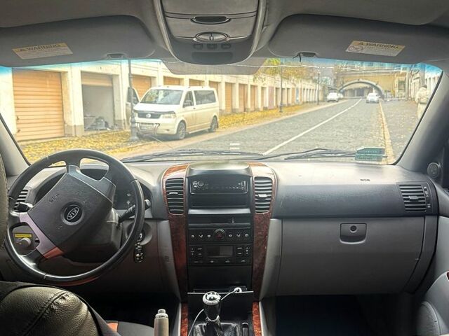 Кіа Соренто, об'ємом двигуна 2.5 л та пробігом 345 тис. км за 3400 $, фото 5 на Automoto.ua