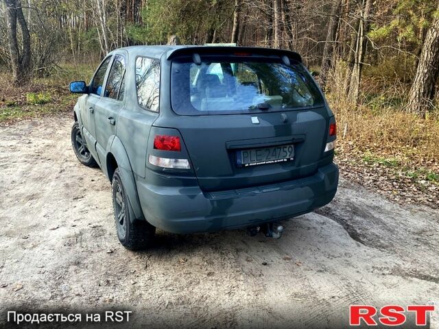 Киа Соренто, объемом двигателя 2.5 л и пробегом 293 тыс. км за 3450 $, фото 3 на Automoto.ua