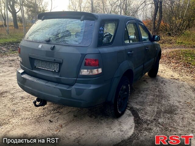 Киа Соренто, объемом двигателя 2.5 л и пробегом 293 тыс. км за 3450 $, фото 4 на Automoto.ua