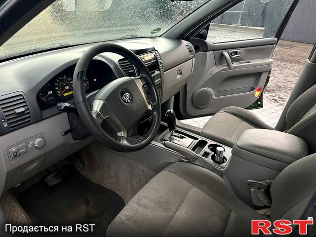 Киа Соренто, объемом двигателя 2.5 л и пробегом 336 тыс. км за 3600 $, фото 3 на Automoto.ua