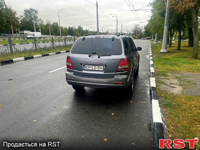 Киа Соренто, объемом двигателя 2.5 л и пробегом 300 тыс. км за 4000 $, фото 2 на Automoto.ua