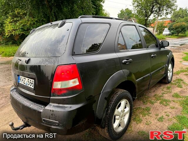 Киа Соренто, объемом двигателя 2.5 л и пробегом 128 тыс. км за 3800 $, фото 2 на Automoto.ua