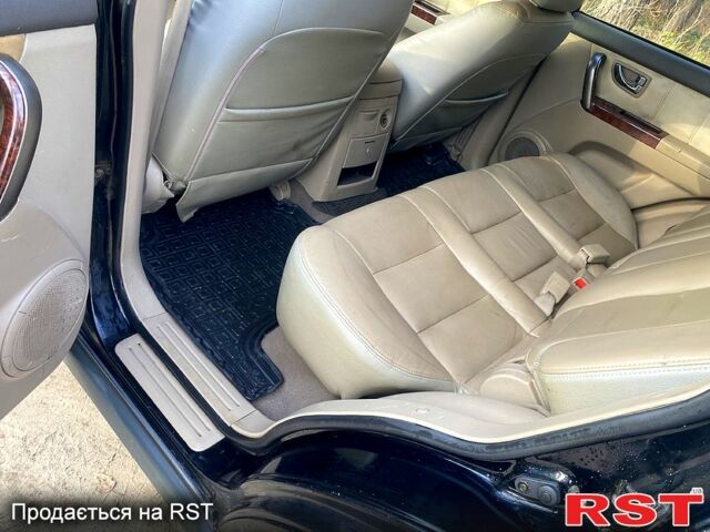 Киа Соренто, объемом двигателя 2.5 л и пробегом 293 тыс. км за 3450 $, фото 10 на Automoto.ua