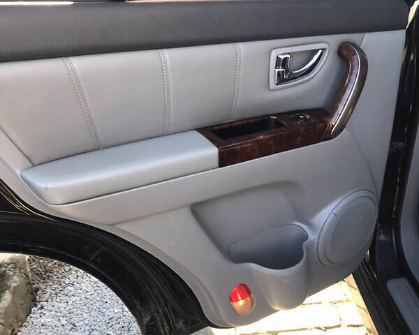 Киа Соренто, объемом двигателя 2.5 л и пробегом 317 тыс. км за 6900 $, фото 16 на Automoto.ua