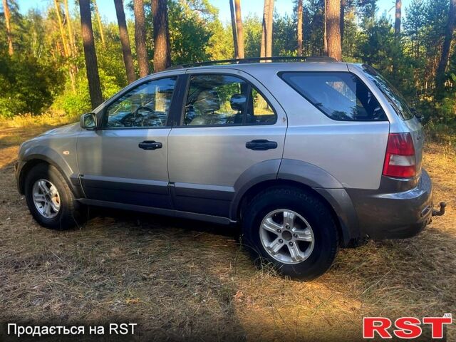 Киа Соренто, объемом двигателя 2.5 л и пробегом 236 тыс. км за 4000 $, фото 2 на Automoto.ua