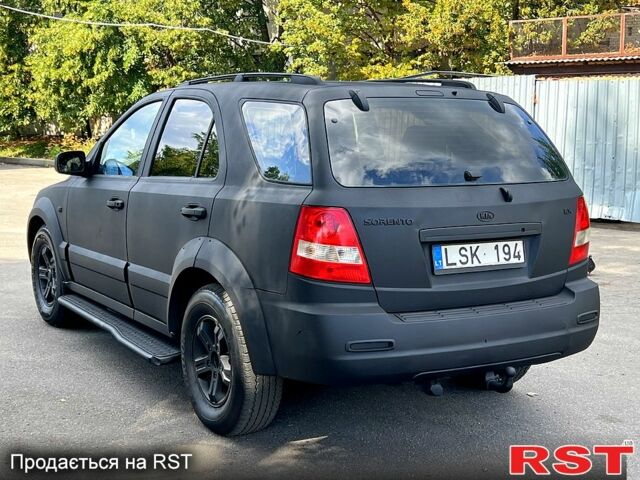 Киа Соренто, объемом двигателя 2.5 л и пробегом 300 тыс. км за 3500 $, фото 1 на Automoto.ua
