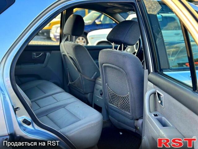 Кіа Соренто, об'ємом двигуна 2.5 л та пробігом 280 тис. км за 3600 $, фото 5 на Automoto.ua
