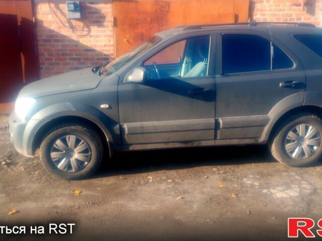 Киа Соренто, объемом двигателя 2.5 л и пробегом 230 тыс. км за 3800 $, фото 4 на Automoto.ua