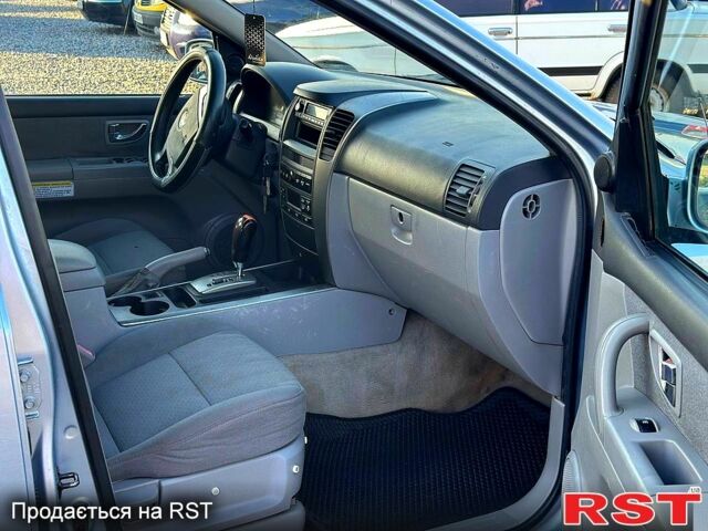 Кіа Соренто, об'ємом двигуна 2.5 л та пробігом 280 тис. км за 3600 $, фото 3 на Automoto.ua