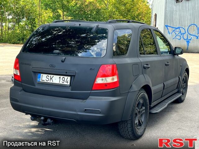 Киа Соренто, объемом двигателя 2.5 л и пробегом 300 тыс. км за 3500 $, фото 2 на Automoto.ua
