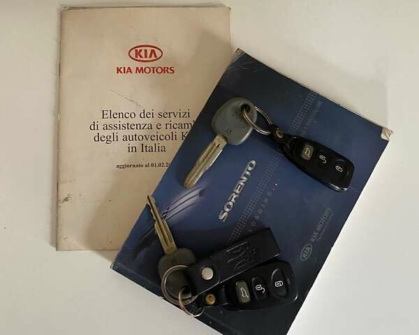 Киа Соренто, объемом двигателя 2.5 л и пробегом 383 тыс. км за 7550 $, фото 12 на Automoto.ua
