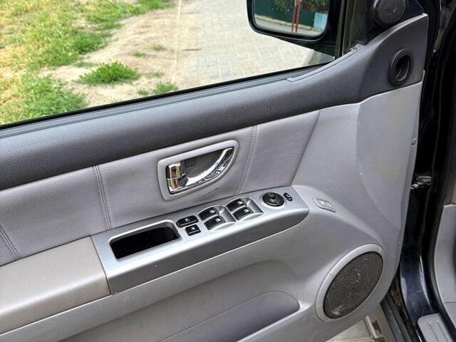 Кіа Соренто, об'ємом двигуна 2.5 л та пробігом 356 тис. км за 3800 $, фото 8 на Automoto.ua