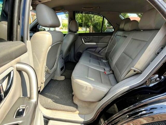 Киа Соренто, объемом двигателя 2.5 л и пробегом 255 тыс. км за 3200 $, фото 4 на Automoto.ua