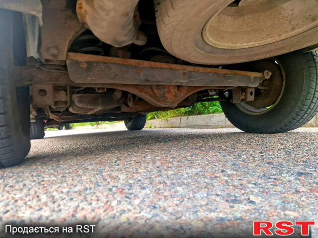 Кіа Соренто, об'ємом двигуна 2.5 л та пробігом 250 тис. км за 4000 $, фото 3 на Automoto.ua